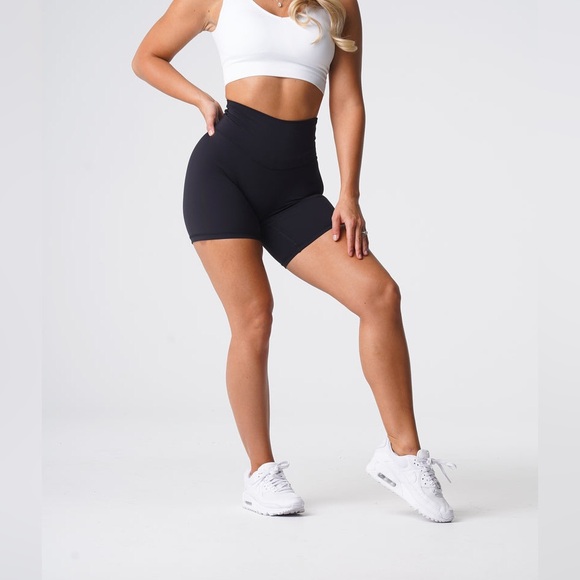 NVGTN Pants - NVGTN Solid Seamless Black Biker Shorts